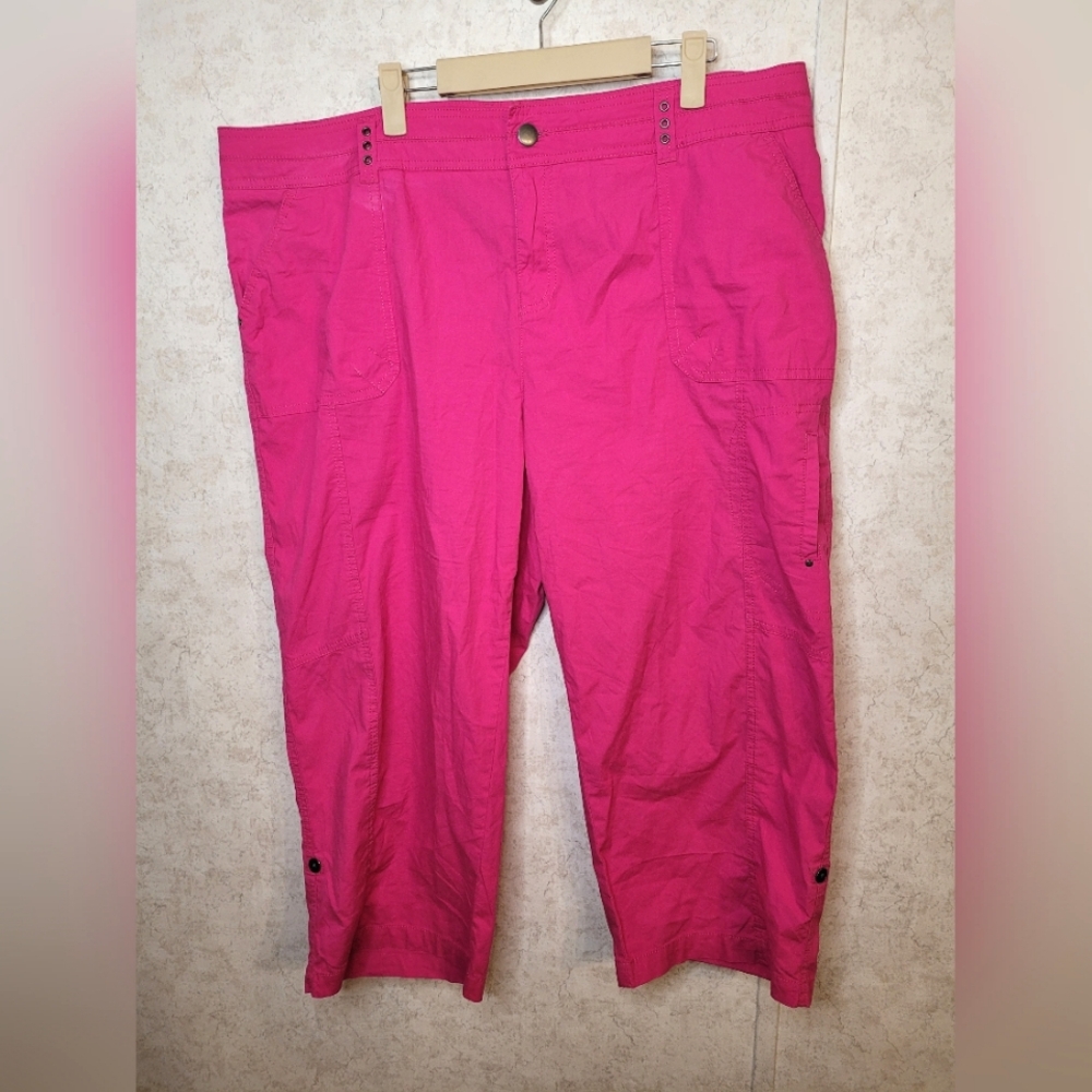 Avenue hot pink cotton convertible capris size 16